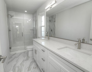 212 Walnut Street N - Photo Thumbnail 19