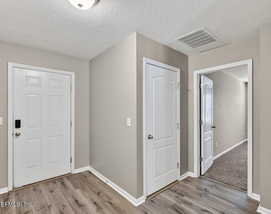 9099 Tahoe Lane - Photo Thumbnail 24