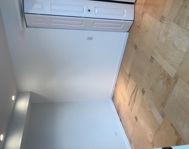 1312 N Clybourn Avenue - Photo Thumbnail 12