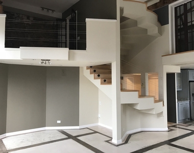 1312 N Clybourn Avenue - Photo Thumbnail 3