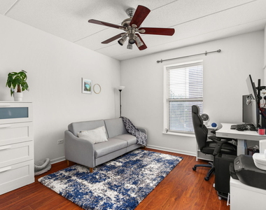 656 Pearson Street - Photo Thumbnail 17