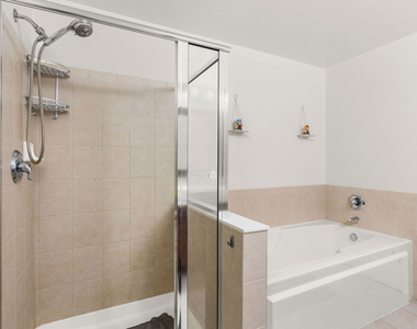 656 Pearson Street - Photo Thumbnail 16