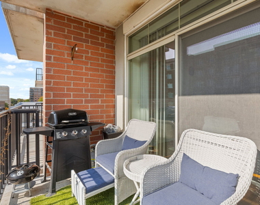656 Pearson Street - Photo Thumbnail 19