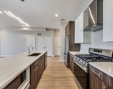 8025 Skokie Boulevard - Photo Thumbnail 5
