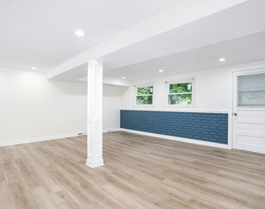 48 Oakwood Drive - Photo Thumbnail 14