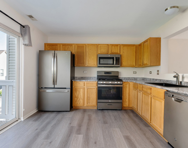 2745 Canyon Drive - Photo Thumbnail 5