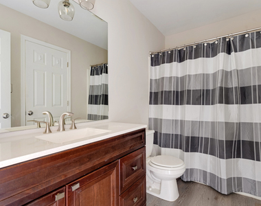 2745 Canyon Drive - Photo Thumbnail 16