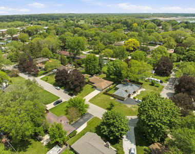 152 Crestwood Drive - Photo Thumbnail 30