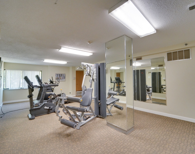 1800 Huntington Boulevard - Photo Thumbnail 11