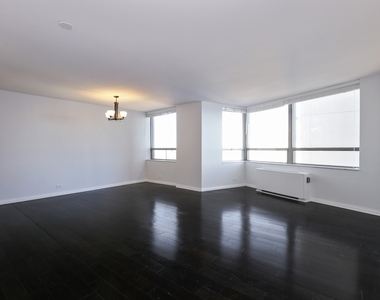 5701 N Sheridan Road - Photo Thumbnail 1