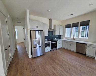 1294 Longreen Terrace Nw - Photo Thumbnail 13