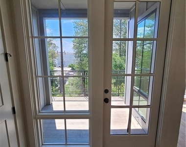 1294 Longreen Terrace Nw - Photo Thumbnail 8