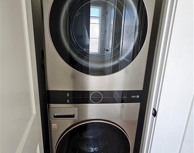 1294 Longreen Terrace Nw - Photo Thumbnail 23