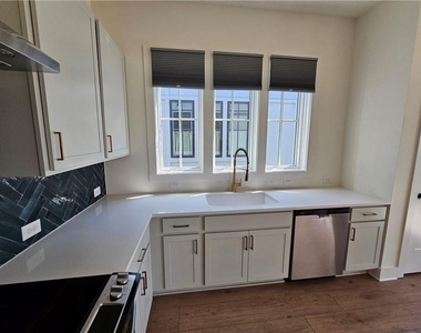 1294 Longreen Terrace Nw - Photo Thumbnail 16
