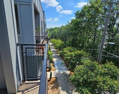 1294 Longreen Terrace Nw - Photo Thumbnail 11