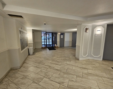 5358 N Cumberland Avenue - Photo Thumbnail 15