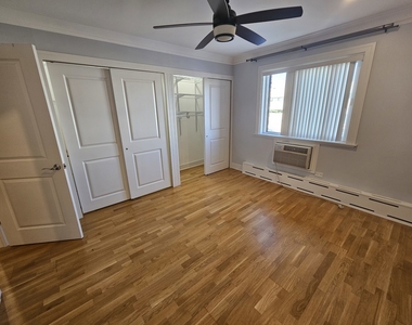 5358 N Cumberland Avenue - Photo Thumbnail 10