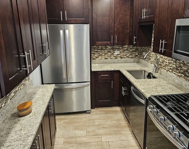 5358 N Cumberland Avenue - Photo Thumbnail 1