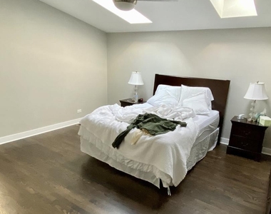 1854 W 18th Street - Photo Thumbnail 3