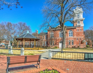 227 Nash Street - Photo Thumbnail 45