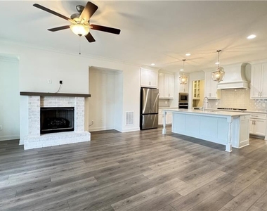 227 Nash Street - Photo Thumbnail 16