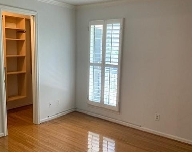 613 Granville Court - Photo Thumbnail 10