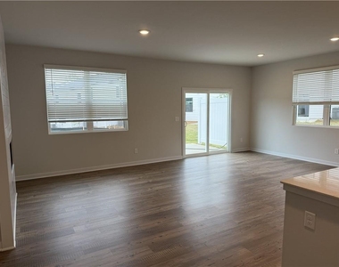 7408 Quinn Place - Photo Thumbnail 5