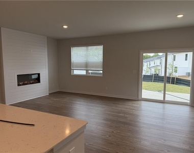 7408 Quinn Place - Photo Thumbnail 4