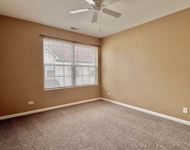 2905 Stonewater Drive - Photo Thumbnail 16