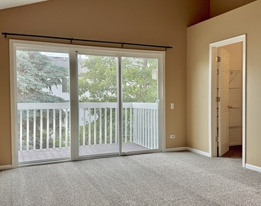 2905 Stonewater Drive - Photo Thumbnail 12