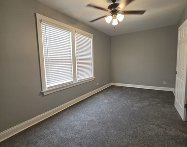 12019 S Perry Avenue - Photo Thumbnail 10