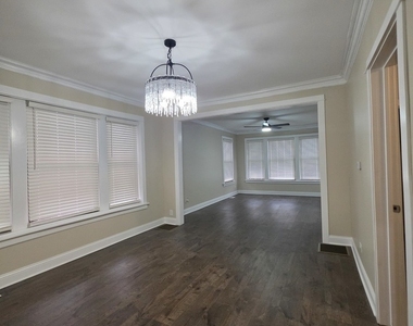 12019 S Perry Avenue - Photo Thumbnail 2