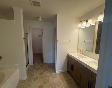 1941 Durwood Lane - Photo Thumbnail 16