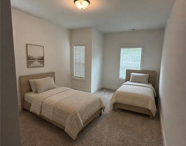 3134 Marbella Circle - Photo Thumbnail 16