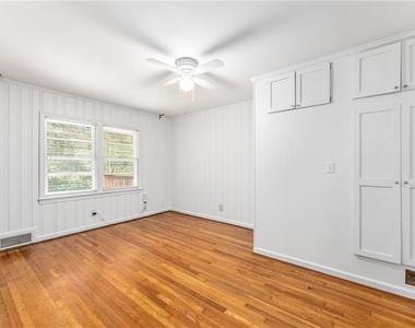 1469 Clairmont Road - Photo Thumbnail 18