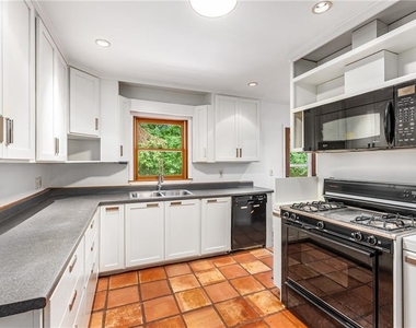 1469 Clairmont Road - Photo Thumbnail 7