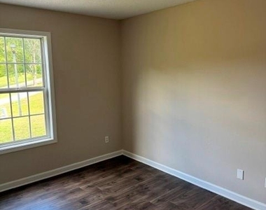 2799 Kristi Beth Court - Photo Thumbnail 6