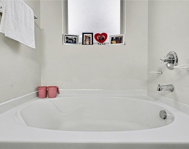 1241 England Terrace - Photo Thumbnail 9