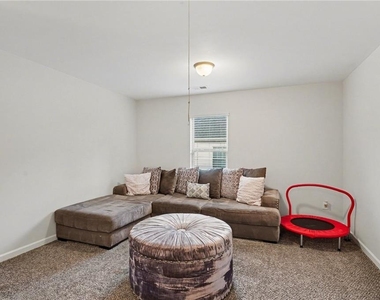 1241 England Terrace - Photo Thumbnail 14