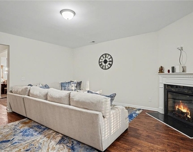 1241 England Terrace - Photo Thumbnail 1