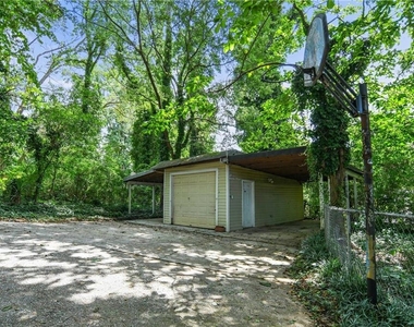 716 Stokeswood Avenue Se - Photo Thumbnail 13