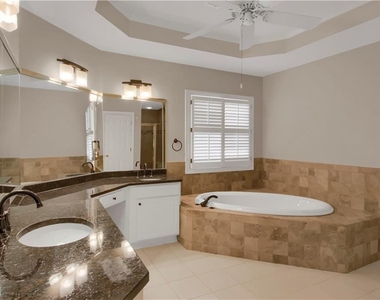 312 Declaire Way Ne - Photo Thumbnail 27