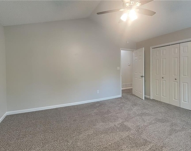 59 Wendy Way - Photo Thumbnail 5