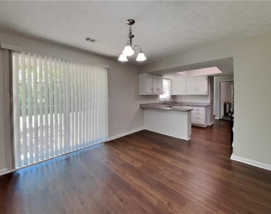 1672 Johnston Trail Nw - Photo Thumbnail 6