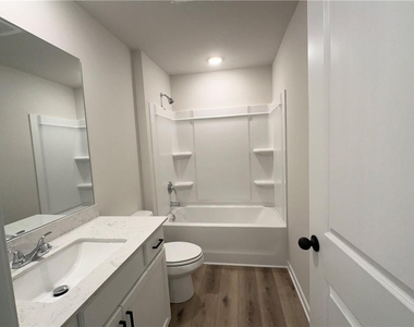 345 Rodeo Drive - Photo Thumbnail 20