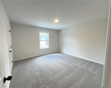 345 Rodeo Drive - Photo Thumbnail 17