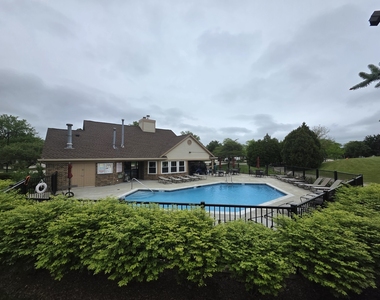 225 Willow Parkway - Photo Thumbnail 36