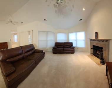 225 Willow Parkway - Photo Thumbnail 8