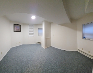 225 Willow Parkway - Photo Thumbnail 22