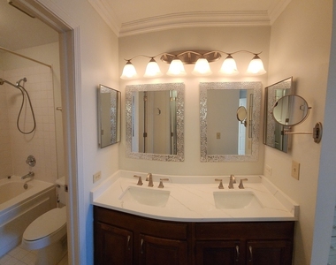 225 Willow Parkway - Photo Thumbnail 15